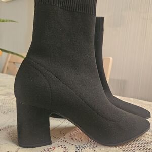 Aldo Elegant Black Ankle Boots